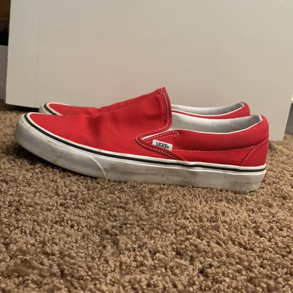SIZE MENS 10 / WOMENS 11.5 RED SLIP ON VANS - Picture 2 of 2